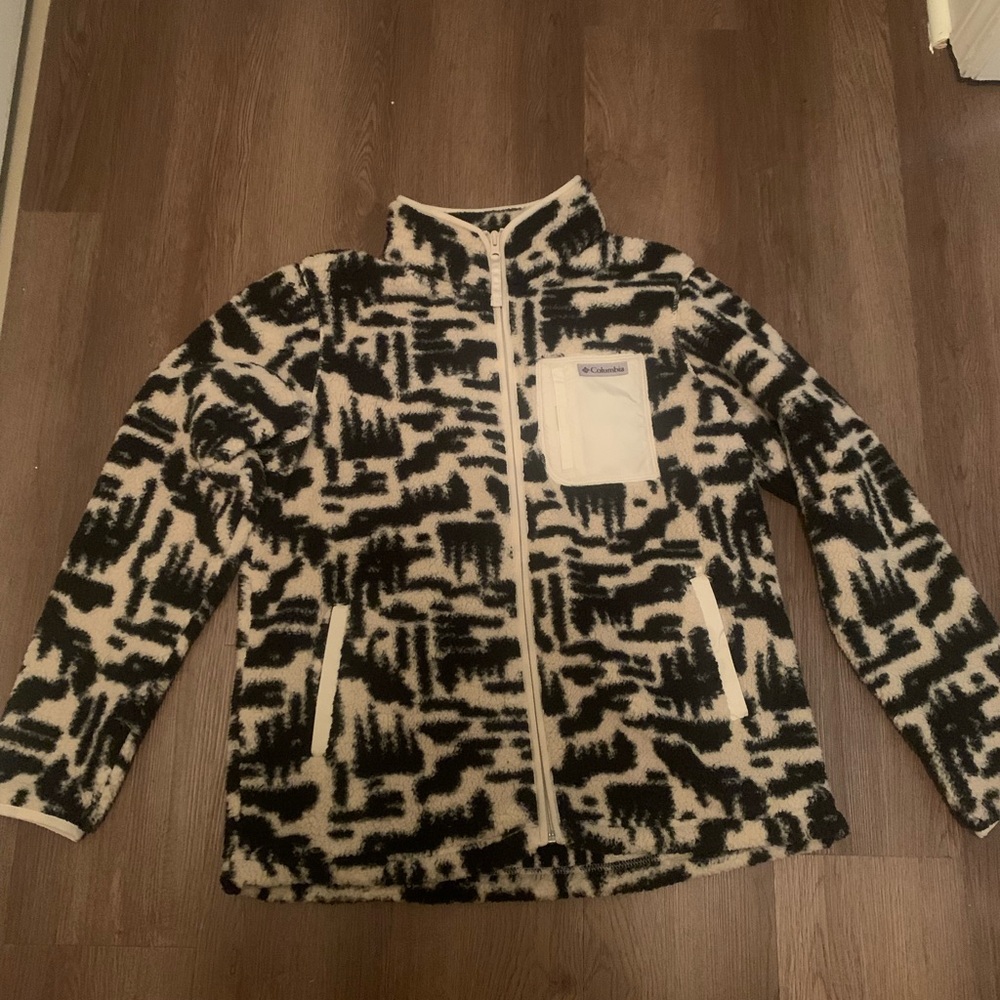 Columbia Black and White Fleece Jacket